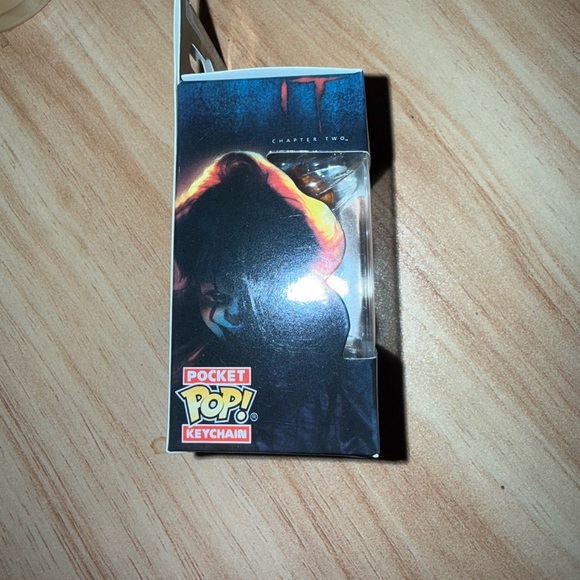 Funko Pennywise Keychain - Picture 4 of 5
